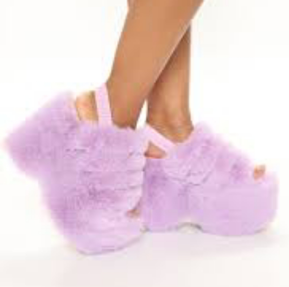 Fashion Nova platforms